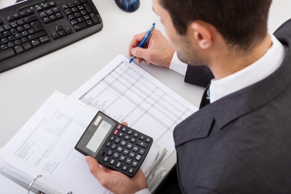 accountant for business finance management